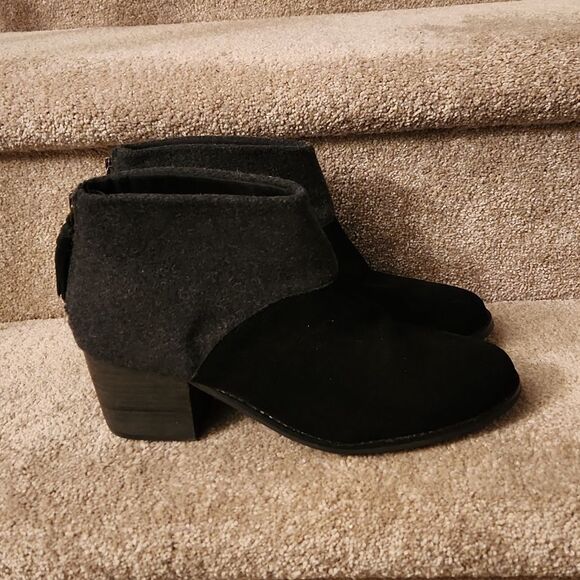 Toms Women's "Leila" Gray Felt & Black Faux Suede Ankle Boots Size 10 - Picture 1 of 9